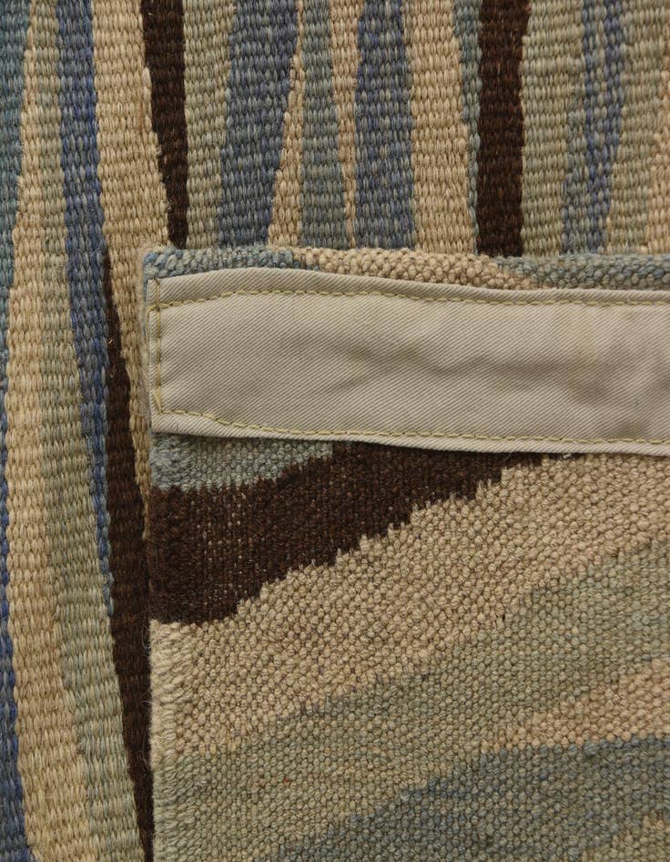 Detail image of 4' 8 x 6'  Hand Woven Kilim Modern Wool Rug
