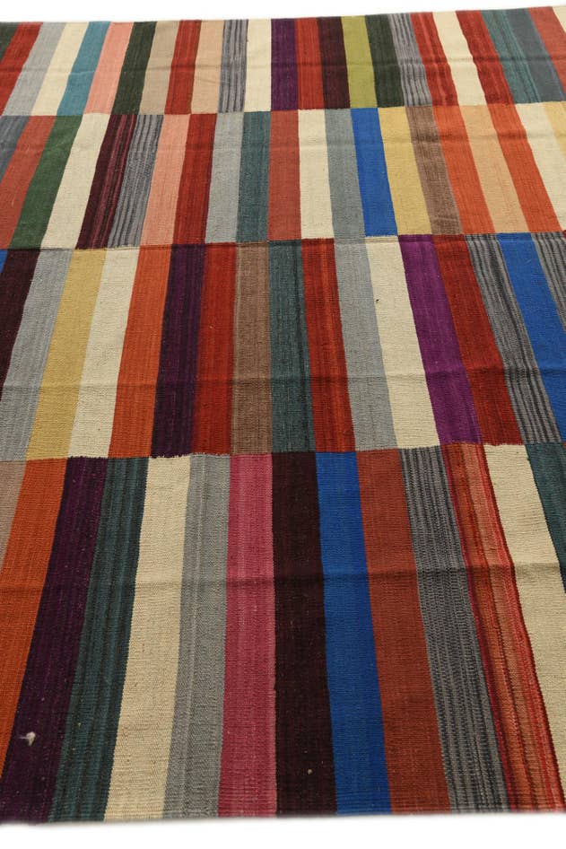 Detail image of 8' 3 x 9' 9 Hand Woven Kilim Modern Wool Rug