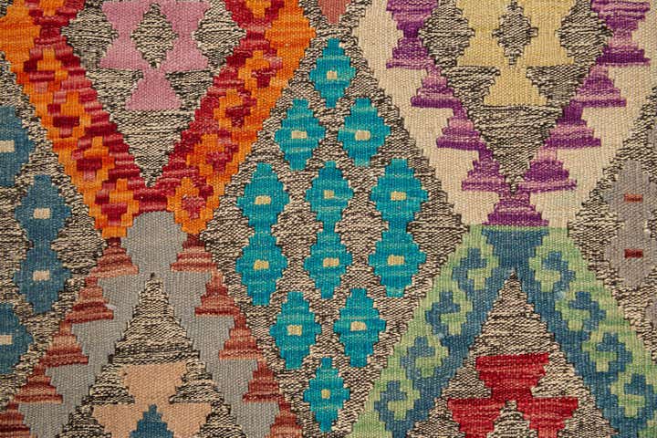 7' x 9' 10 Hand Woven Kilim Modern Wool Rug