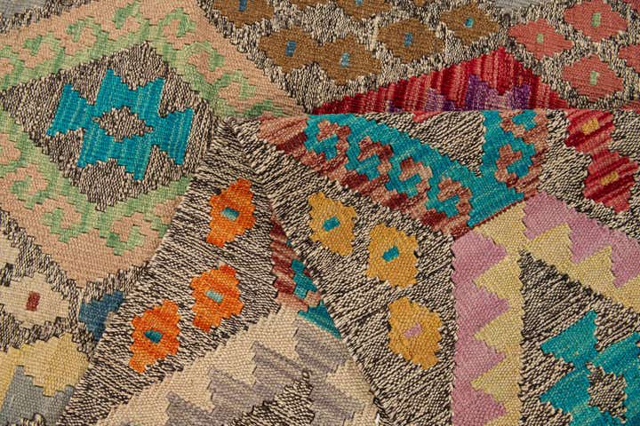 7' x 9' 10 Hand Woven Kilim Modern Wool Rug