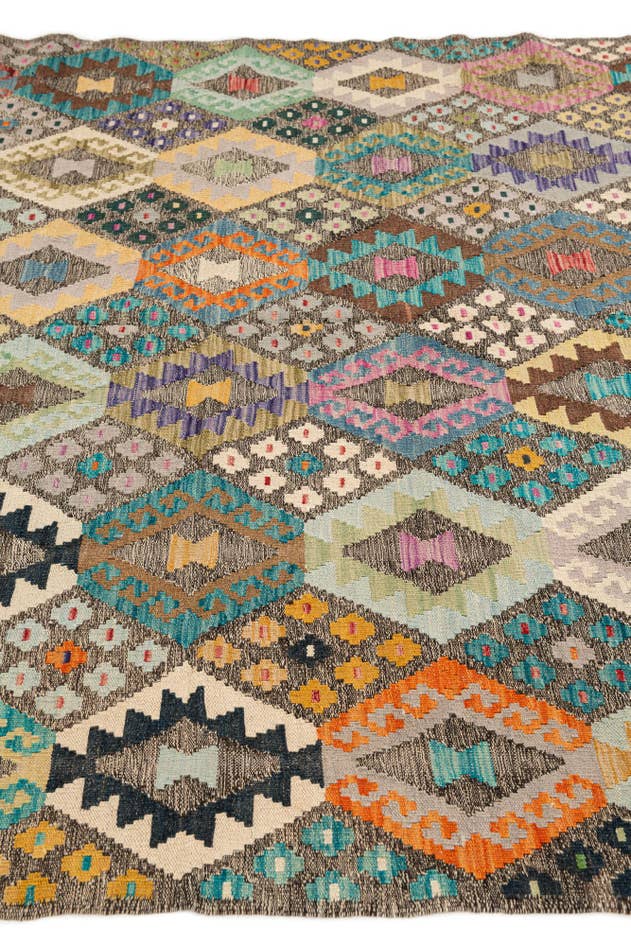 Detail image of 6' 3 x 8' 2 Hand Knotted Kilim Modern Wool Rug