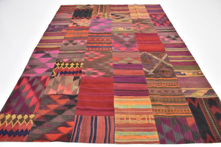 Detail image of 6' 9 x 9' 9 Hand Woven Kilim Patchwork Wool Rug