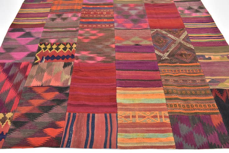 Detail image of 6' 9 x 9' 9 Hand Woven Kilim Patchwork Wool Rug