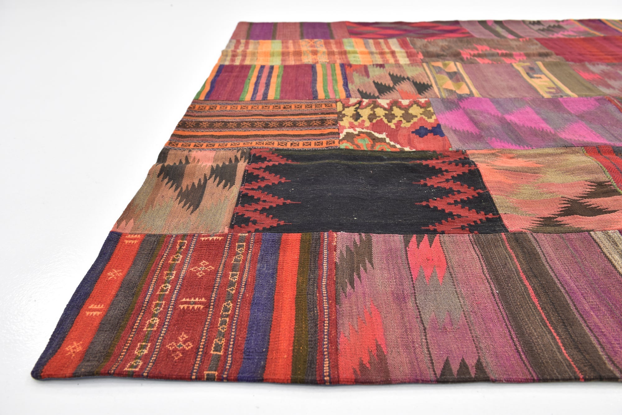 6' 9 x 9' 9 Hand Woven Kilim Patchwork Wool Rug