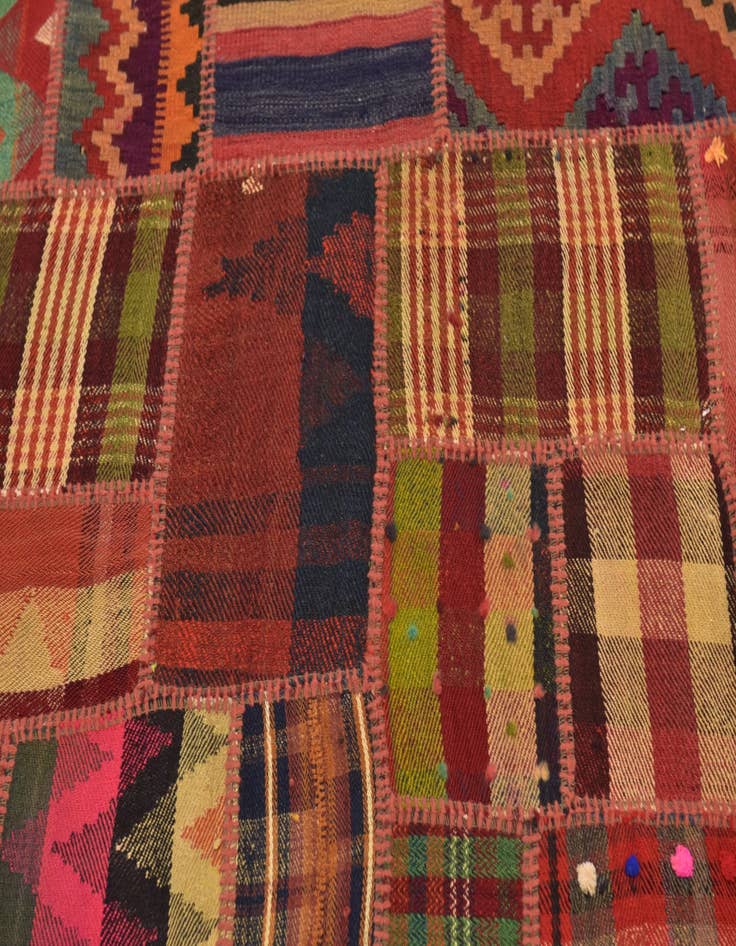Detail image of 4' x 6' 2 Hand Woven Kilim Patchwork Wool Rug