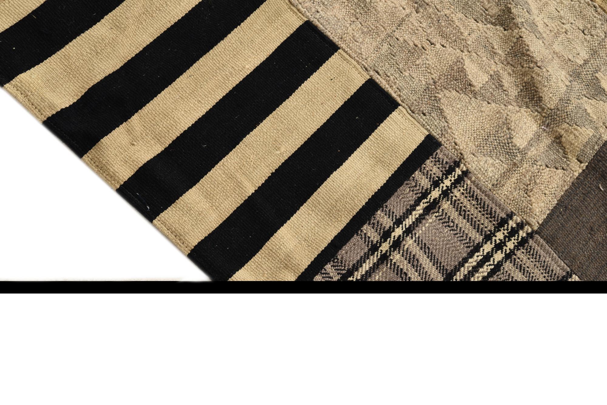 6' 8 x 9' 11 Hand Woven Kilim Patchwork Wool Rug