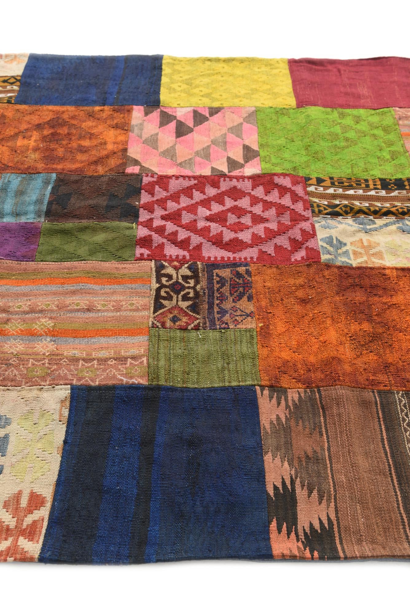 5' 9 x 7' 10 Hand Woven Kilim Patchwork Wool Rug
