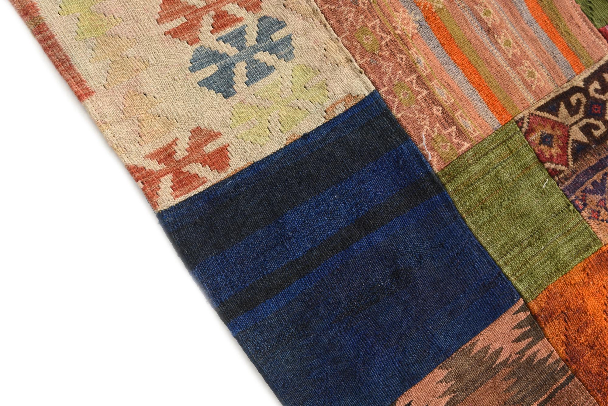 5' 9 x 7' 10 Hand Woven Kilim Patchwork Wool Rug