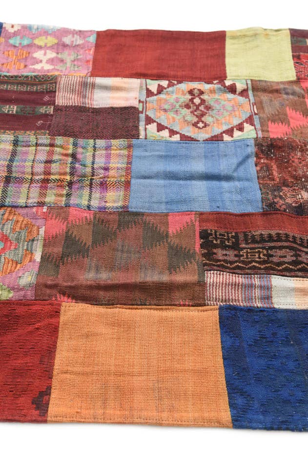 Detail image of 4' 1 x 6' Hand Woven Kilim Patchwork Wool Rug
