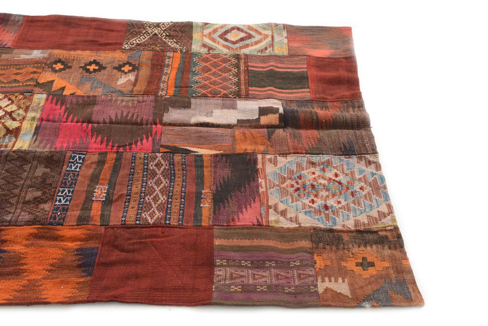 4' x 5' 10 Hand Woven Kilim Patchwork Wool Rug