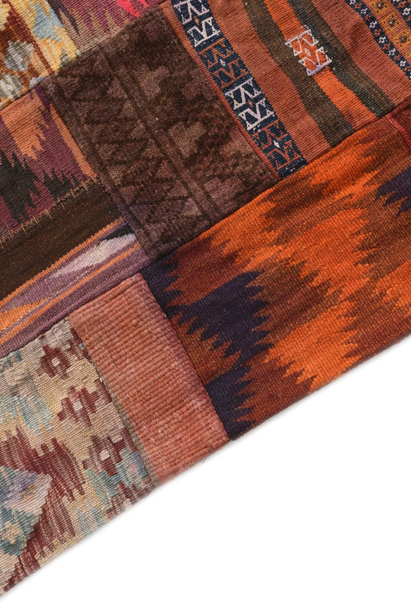 4' x 5' 10 Hand Woven Kilim Patchwork Wool Rug