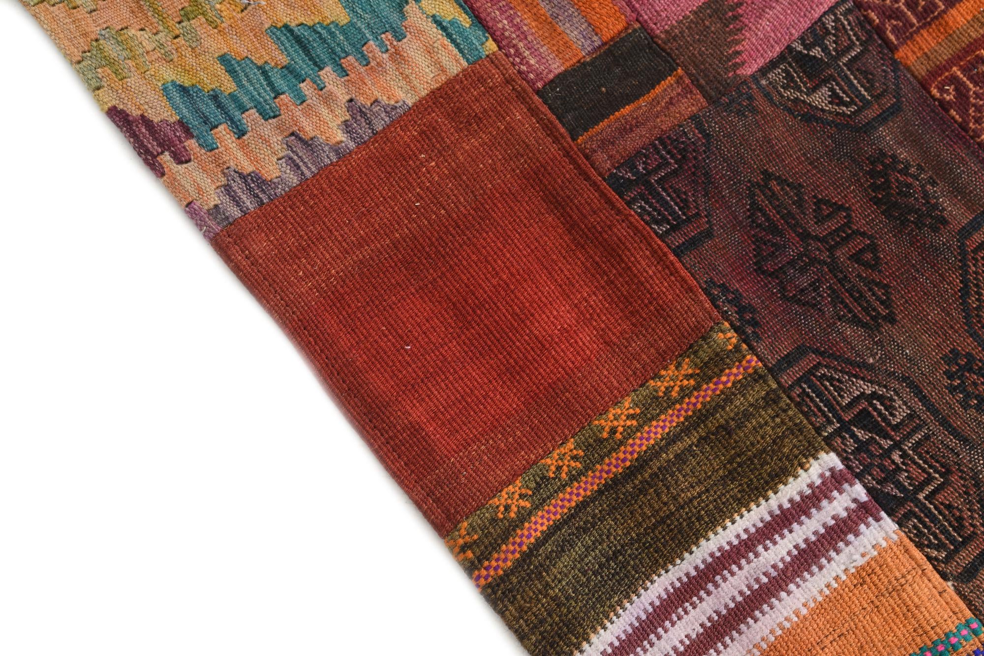 4' 1 x 6' Hand Woven Kilim Patchwork Wool Rug