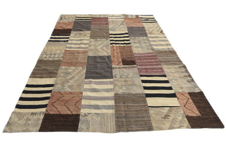 Detail image of 6' 8 x 9' 8 Hand Woven Kilim Patchwork Wool Rug