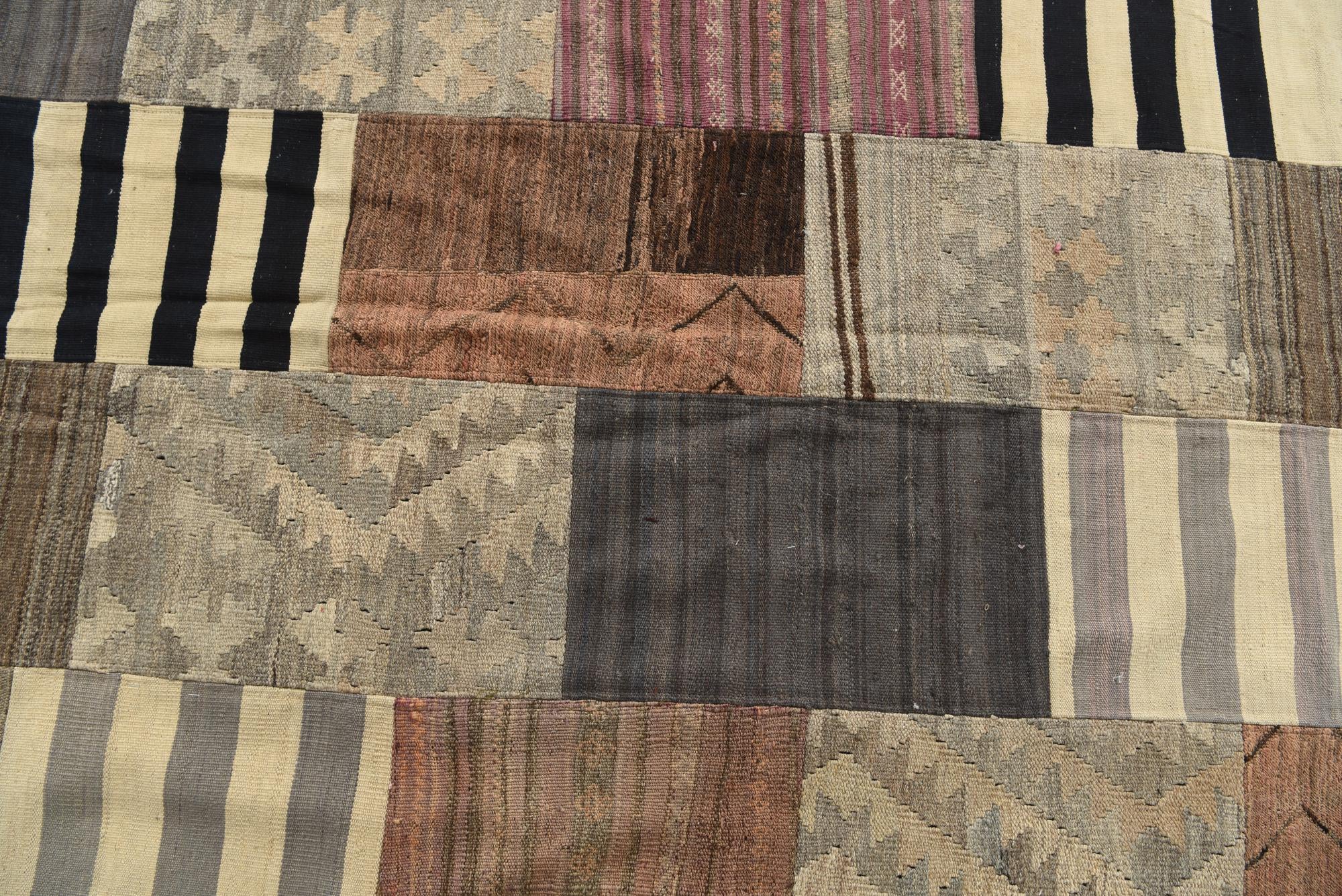 6' 8 x 9' 8 Hand Woven Kilim Patchwork Wool Rug