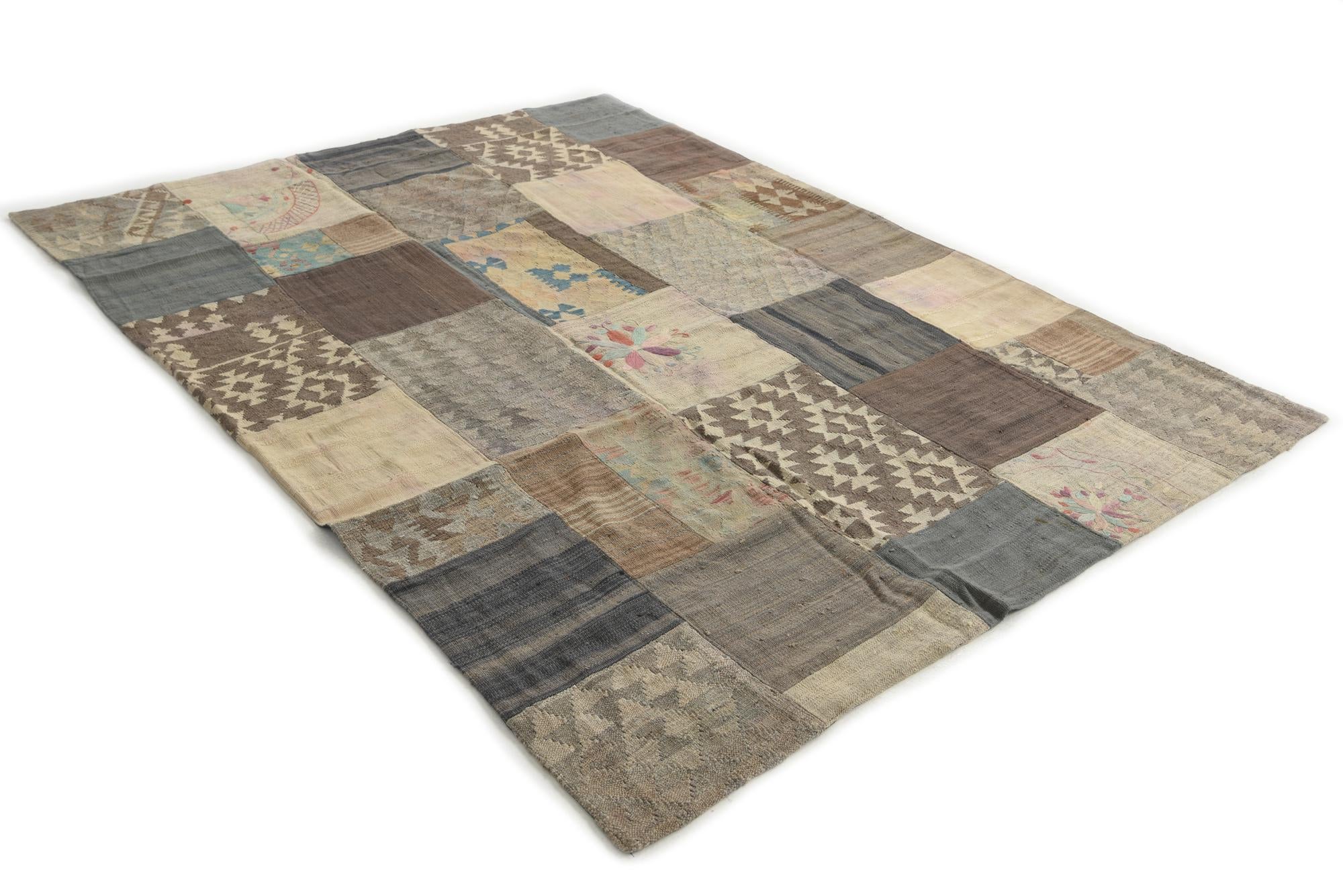 6' x 8' 3 Hand Woven Kilim Patchwork Wool Rug