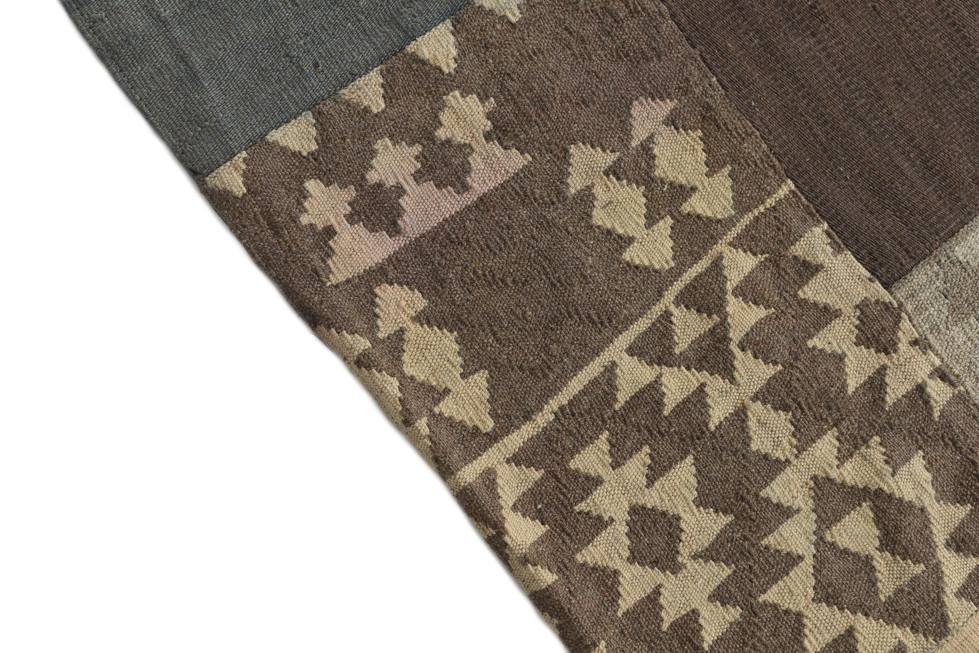 6' x 8' 3 Hand Woven Kilim Patchwork Wool Rug