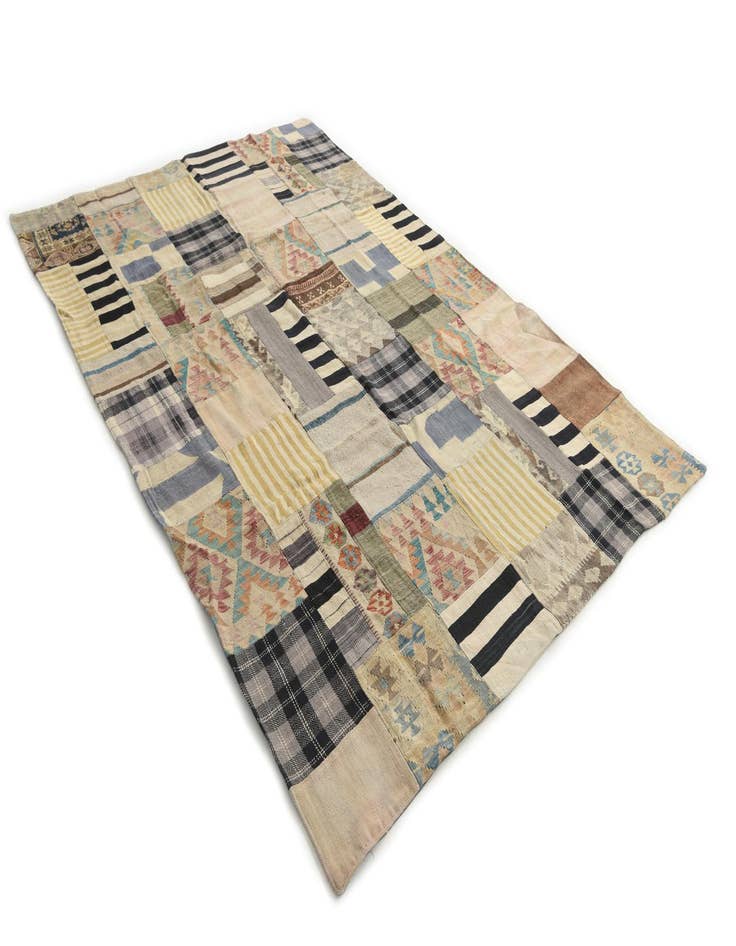 Detail image of 6' 6 x 8' 10  Hand Woven Kilim Patchwork Wool Rug