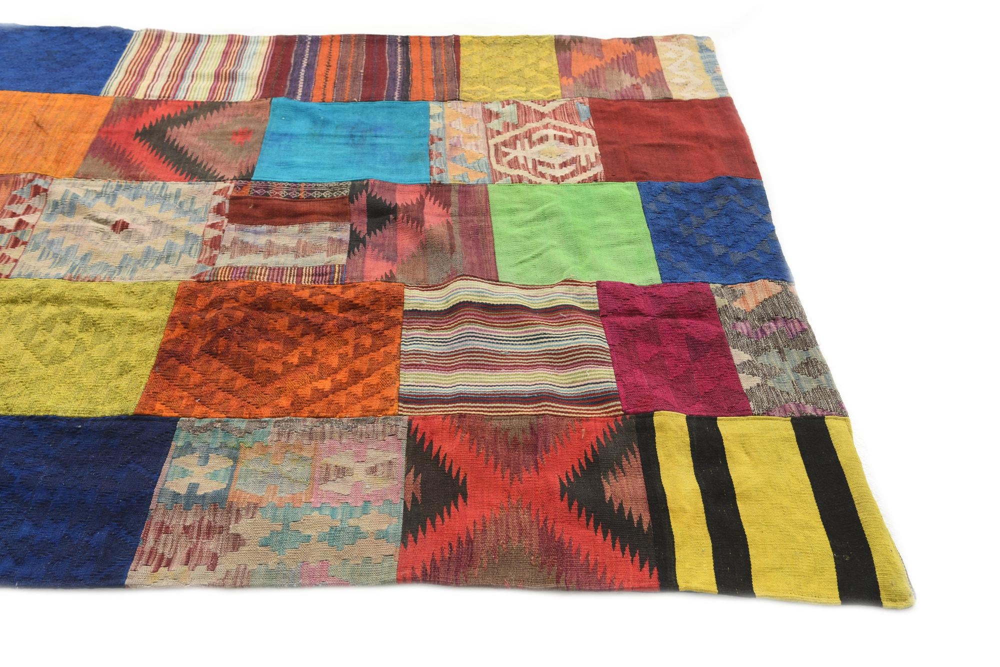 5' 5 x 8' Hand Woven Kilim Patchwork Wool Rug