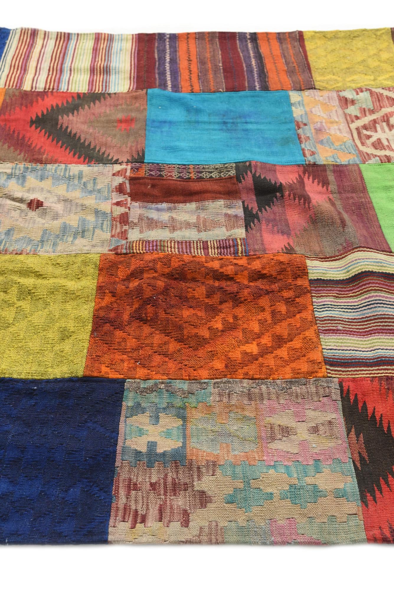 5' 5 x 8' Hand Woven Kilim Patchwork Wool Rug