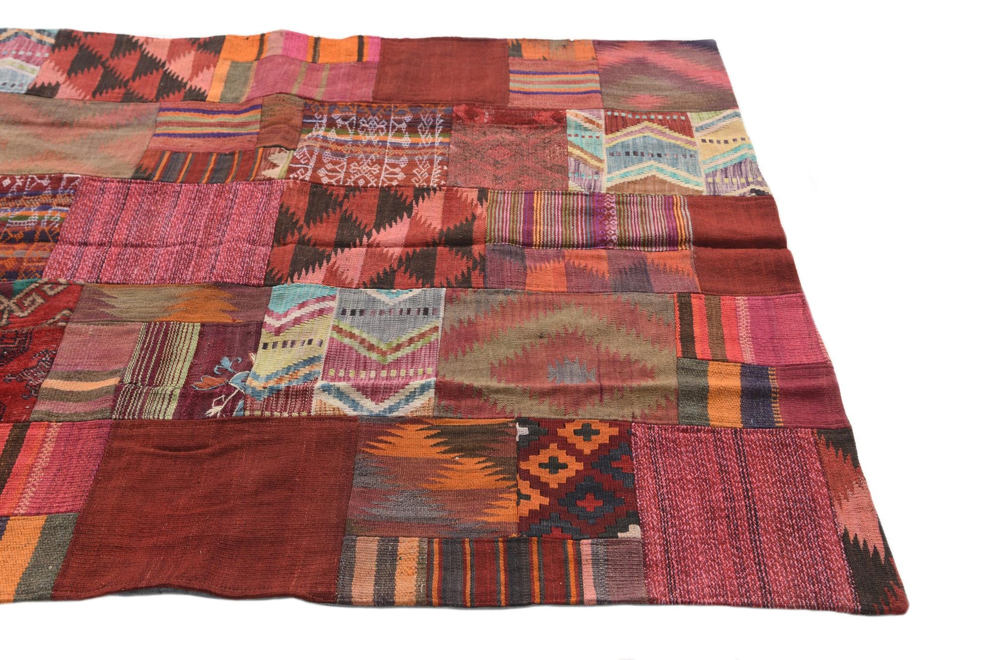 4' 10 x 6' 7 Hand Woven Kilim Patchwork Wool Rug