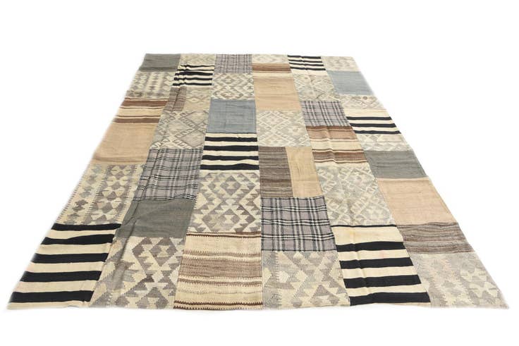 Detail image of 6' 8 x 9' 9 Hand Woven Kilim Patchwork Wool Rug