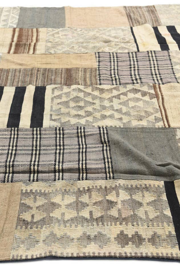 Detail image of 6' 8 x 9' 9 Hand Woven Kilim Patchwork Wool Rug