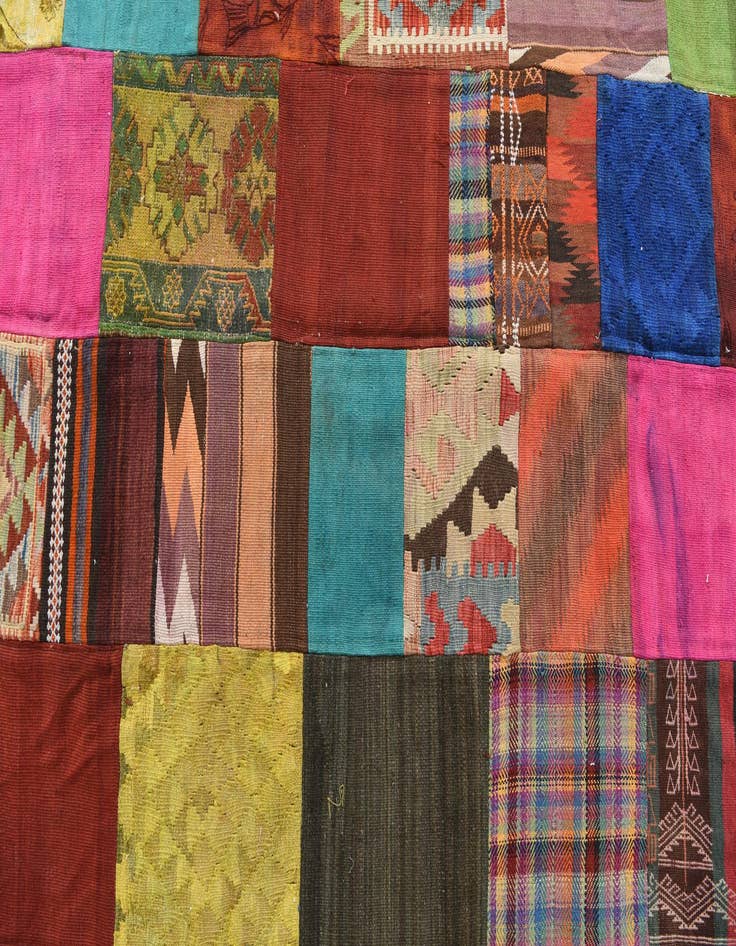 Detail image of 6' 6 x 9' 9  Hand Woven Kilim Patchwork Wool Rug