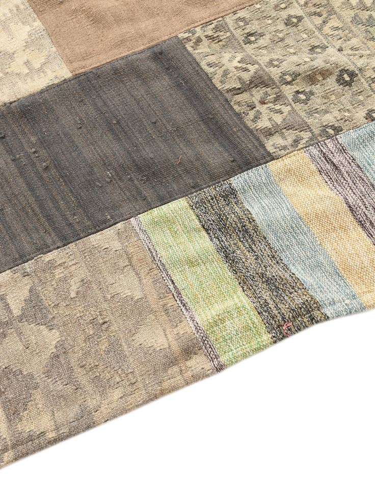 Detail image of 6' 5 x 9' 6  Hand Woven Kilim Patchwork Wool Rug