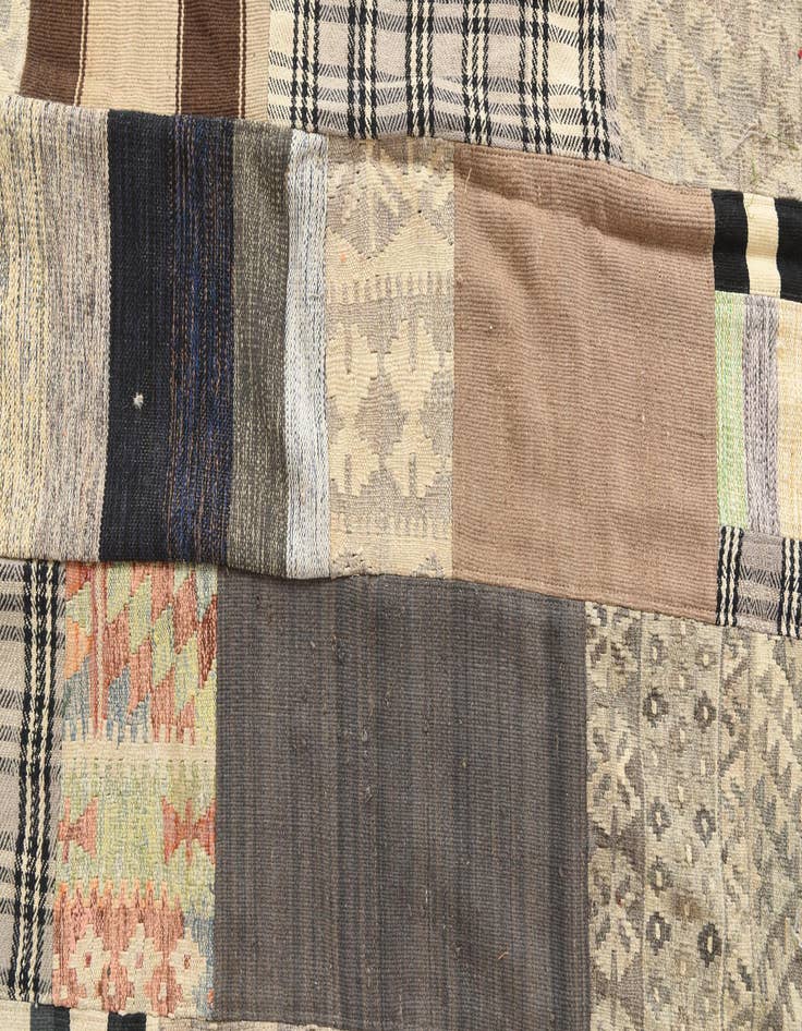 Detail image of 6' 5 x 9' 6  Hand Woven Kilim Patchwork Wool Rug
