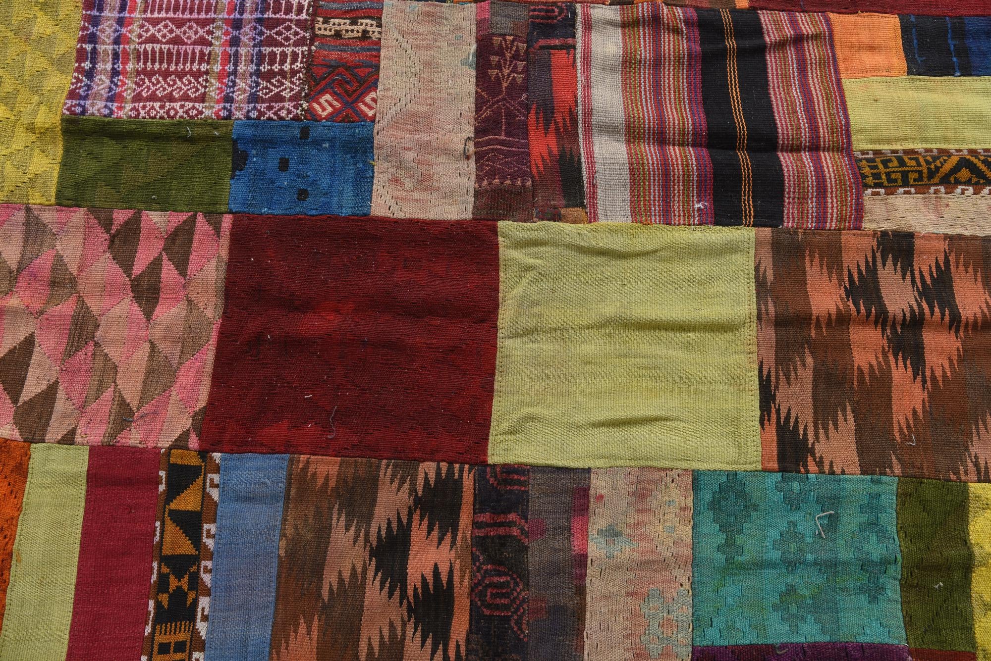 5' 5 x 7' 8 Hand Woven Kilim Patchwork Wool Rug