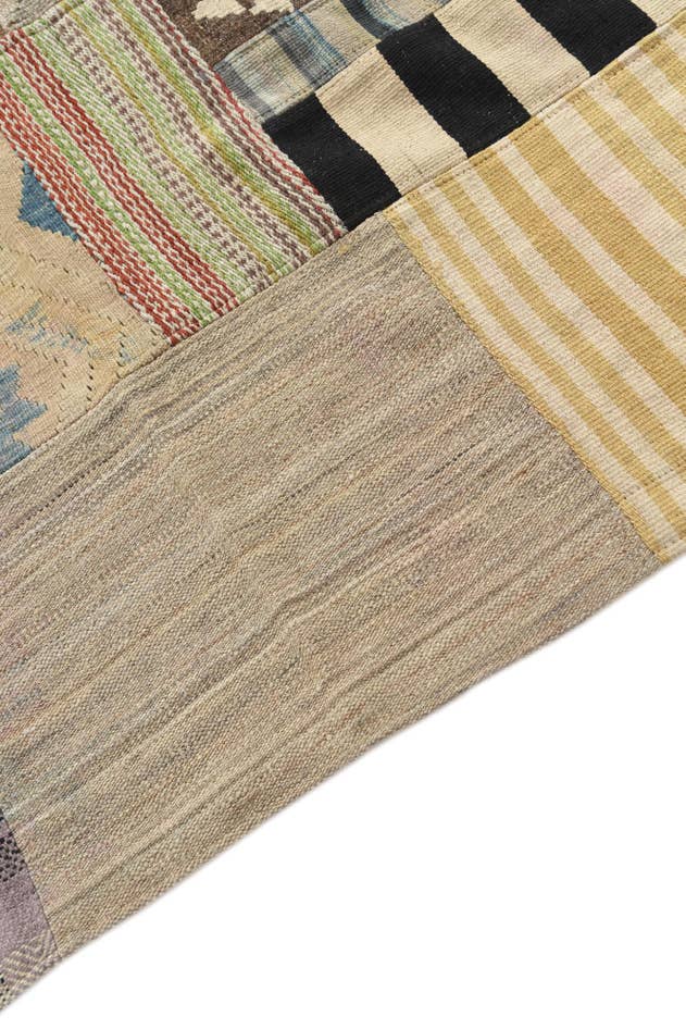 Detail image of 6' 7 x 10' Hand Woven Kilim Patchwork Wool Rug