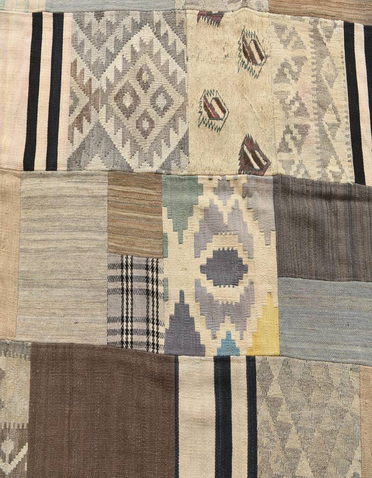 Detail image of 6' 7 x 9' 9  Hand Woven Kilim Patchwork Wool Rug
