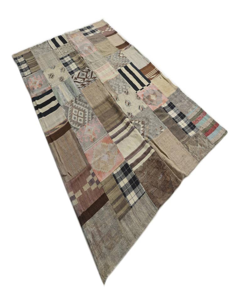 Detail image of 6' 7 x 9' 6  Hand Woven Kilim Patchwork Wool Rug