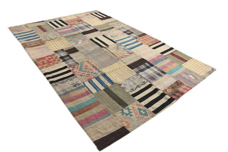 Detail image of 6' 6 x 10' Hand Woven Kilim Patchwork Wool Rug