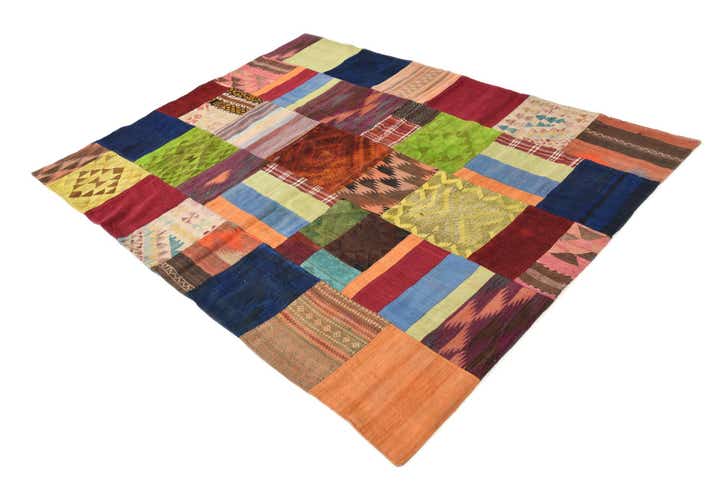 5' 9 x 7' 6 Hand Woven Kilim Patchwork Wool Rug
