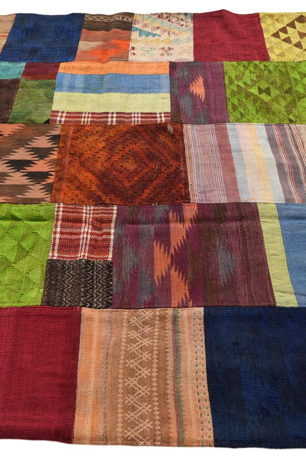 Detail image of 5' 9 x 7' 6 Hand Woven Kilim Patchwork Wool Rug