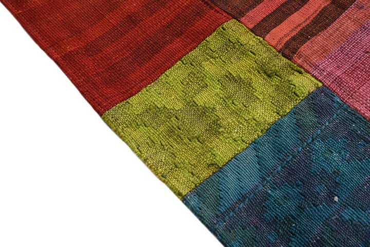 4' x 6' Hand Woven Kilim Patchwork Wool Rug