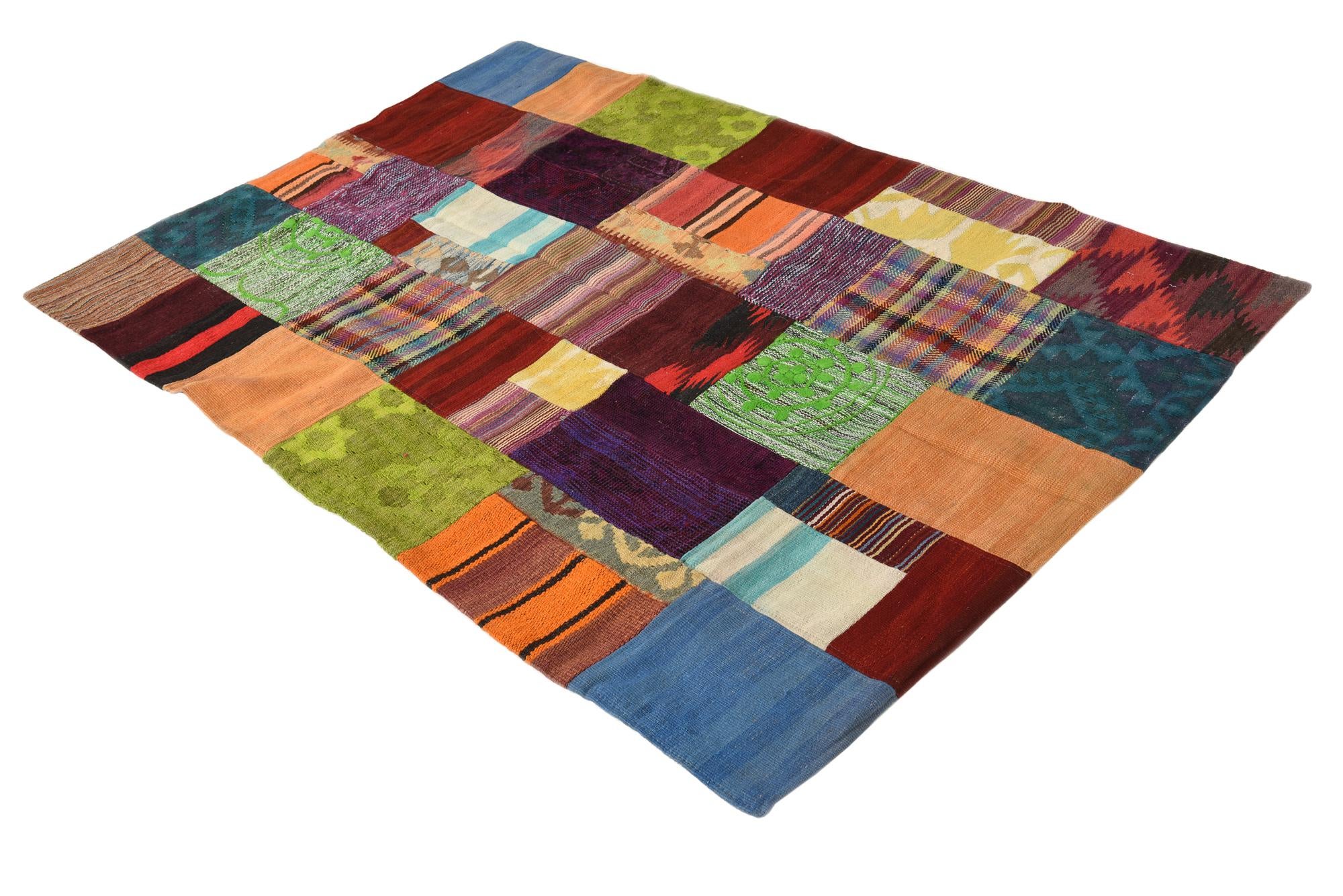 4' x 6' Hand Woven Kilim Patchwork Wool Rug