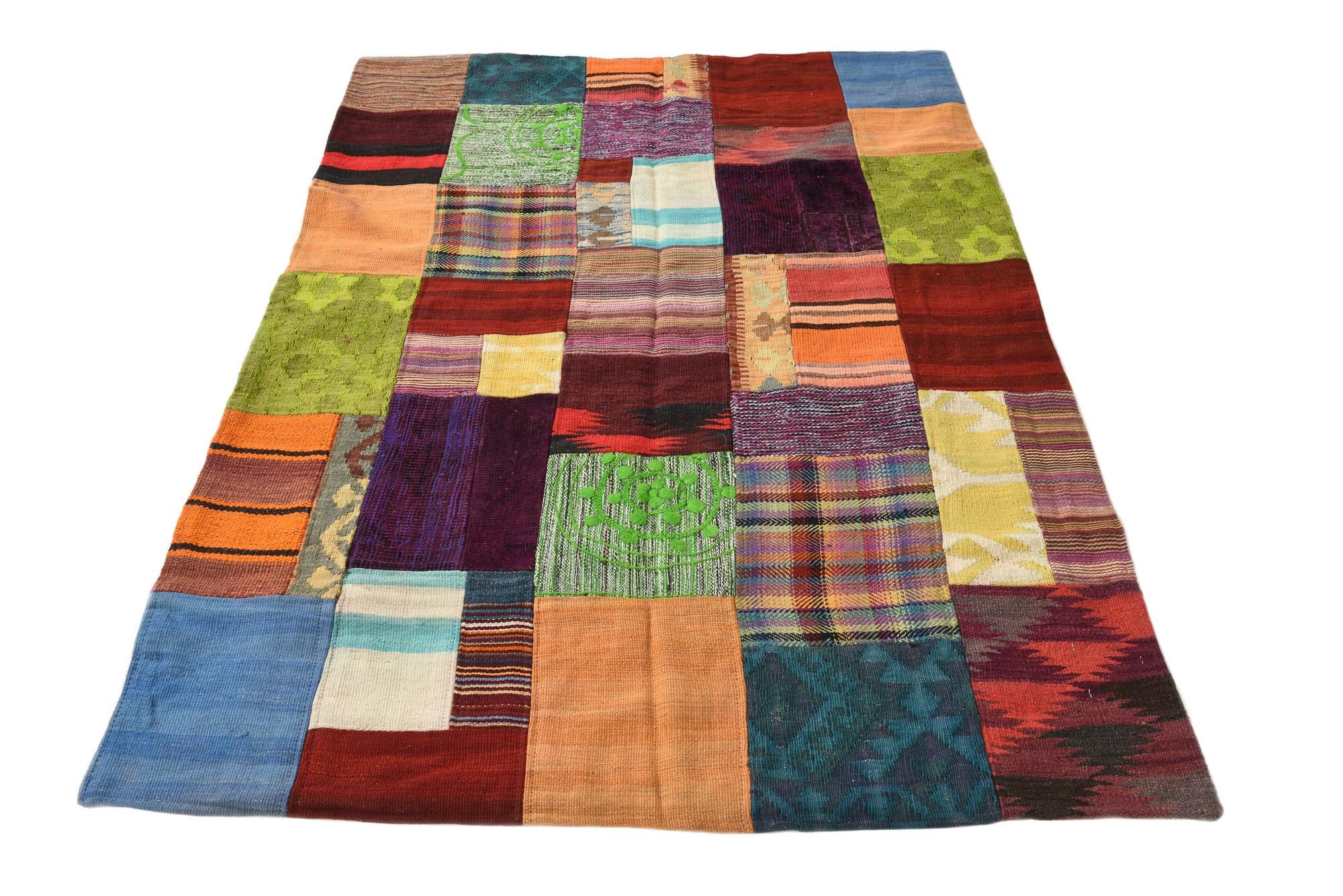 4' x 6' Hand Woven Kilim Patchwork Wool Rug