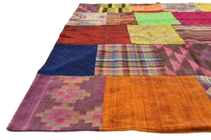 Detail image of 5' 5 x 8' Hand Woven Kilim Patchwork Wool Rug