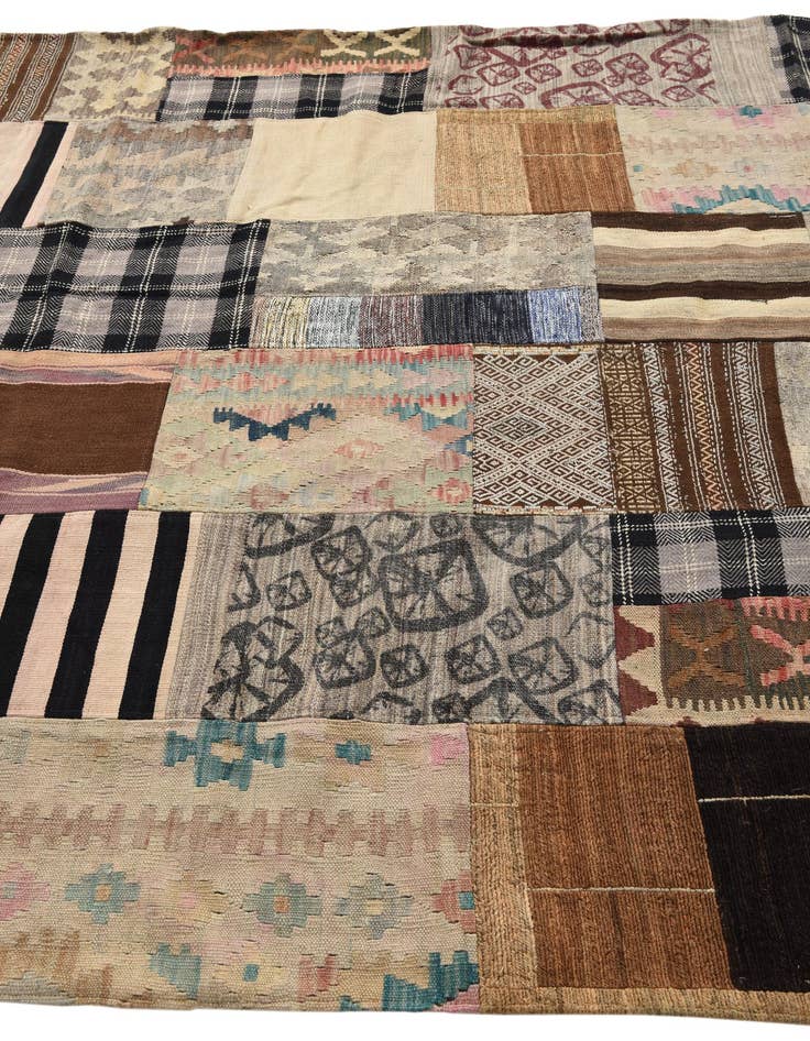 Detail image of 6' 5 x 9' 4  Hand Woven Kilim Patchwork Wool Rug