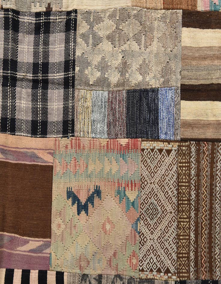 Detail image of 6' 5 x 9' 4  Hand Woven Kilim Patchwork Wool Rug