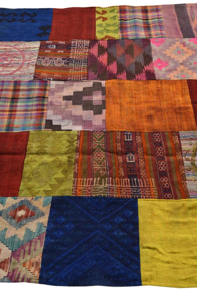 Detail image of 5' 6 x 7' 7 Hand Woven Kilim Patchwork Wool Rug