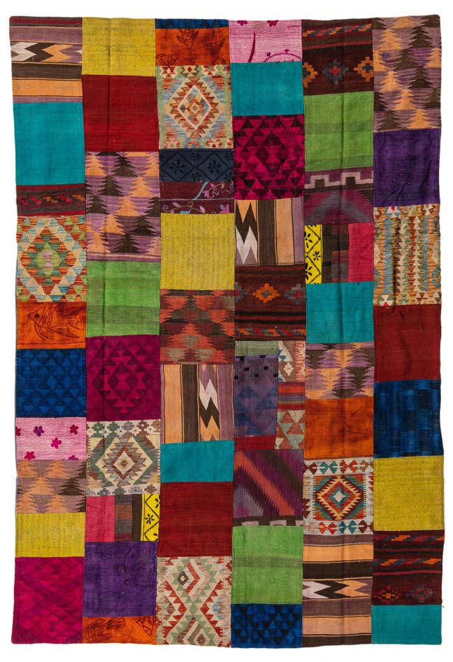 Detail image of 6' 9 x 10' Hand Woven Kilim Patchwork Wool Rug