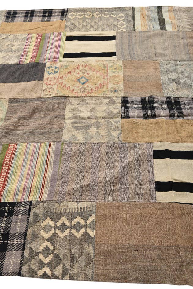 Detail image of 6' 6 x 9' 9 Hand Woven Kilim Patchwork Wool Rug