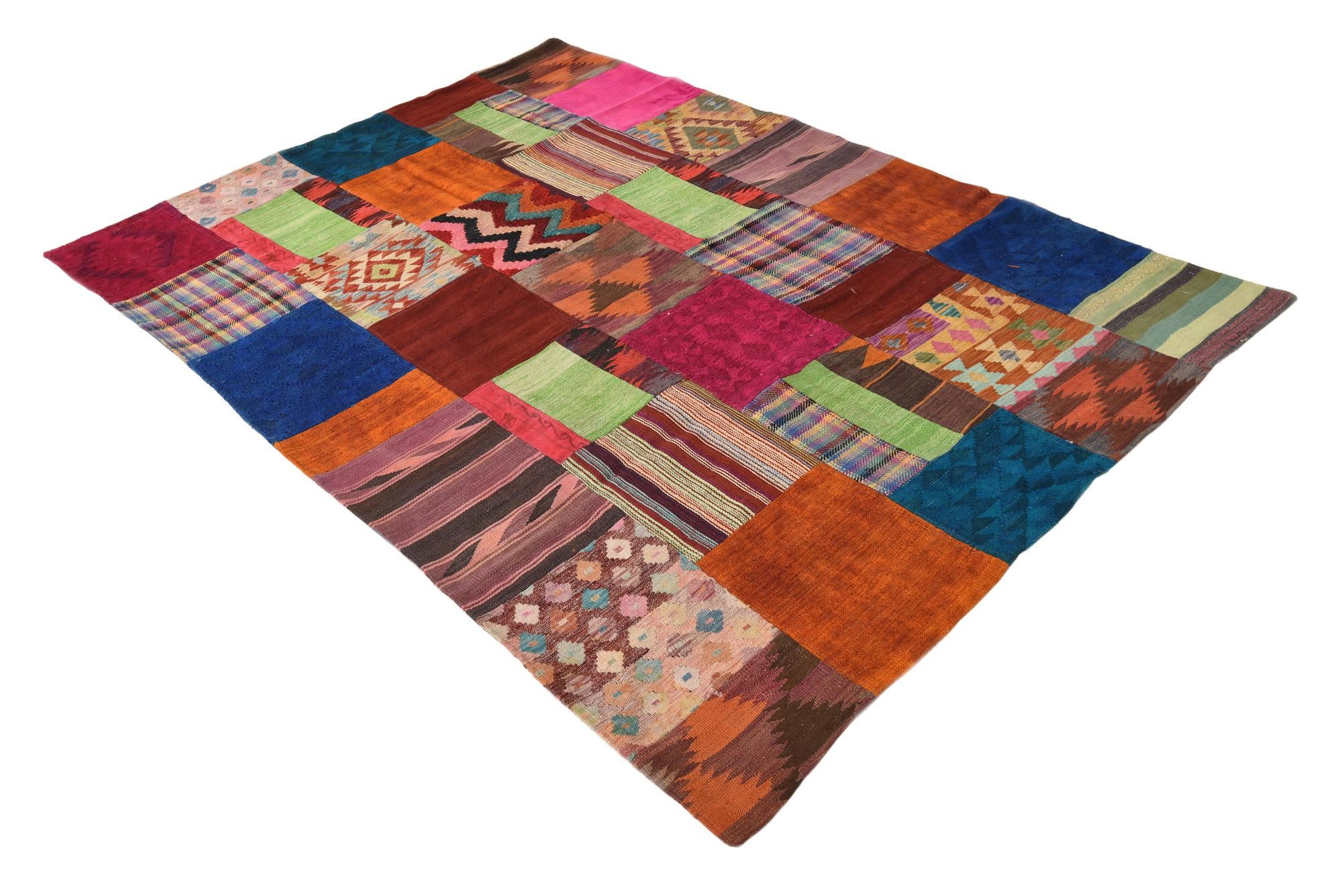 5' 5 x 8' Hand Woven Kilim Patchwork Wool Rug
