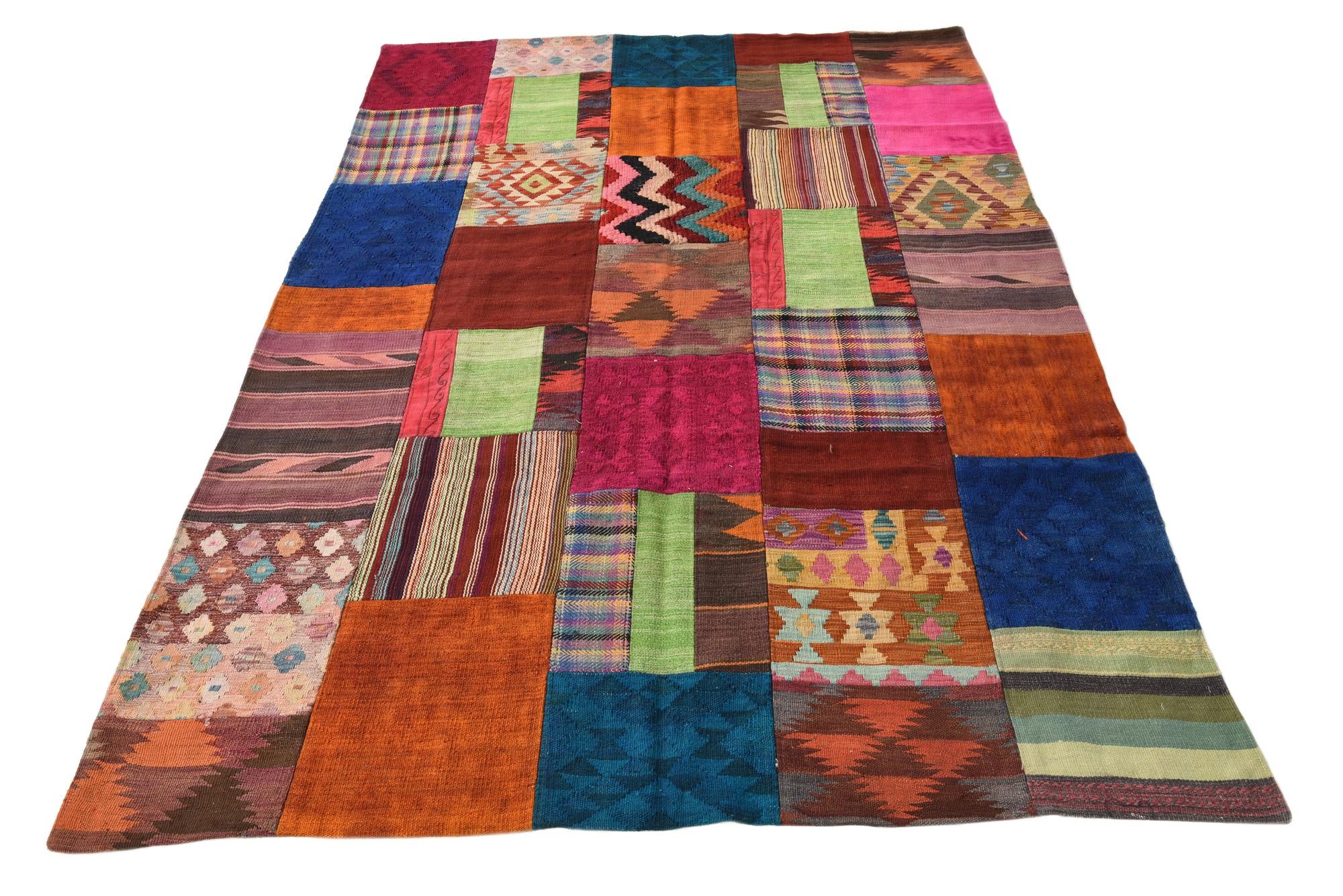 5' 5 x 8' Hand Woven Kilim Patchwork Wool Rug