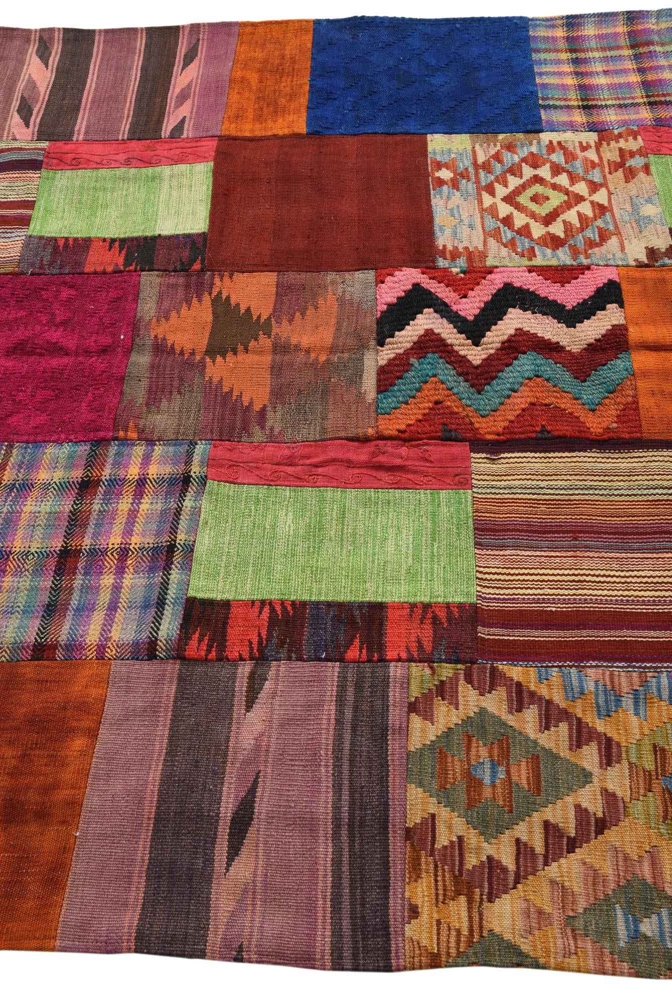 5' 5 x 8' Hand Woven Kilim Patchwork Wool Rug