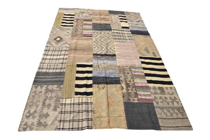 Detail image of 5' 4 x 8' Hand Woven Kilim Patchwork Wool Rug
