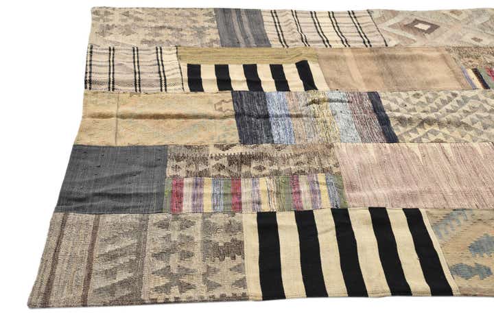 5' 4 x 8' Hand Woven Kilim Patchwork Wool Rug